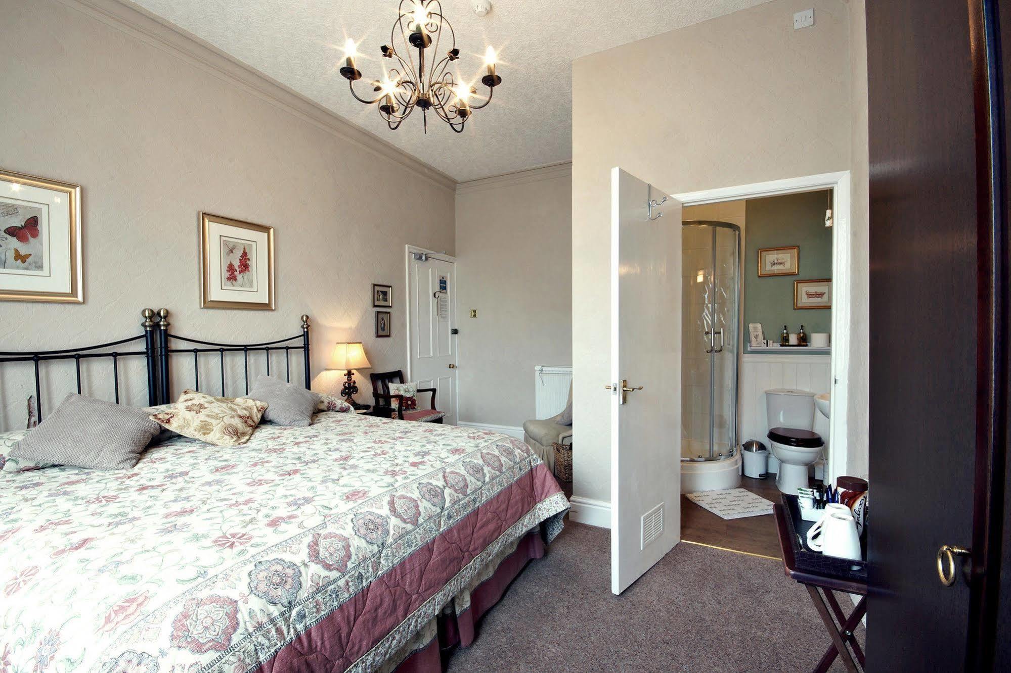 The Farthings 4* York
