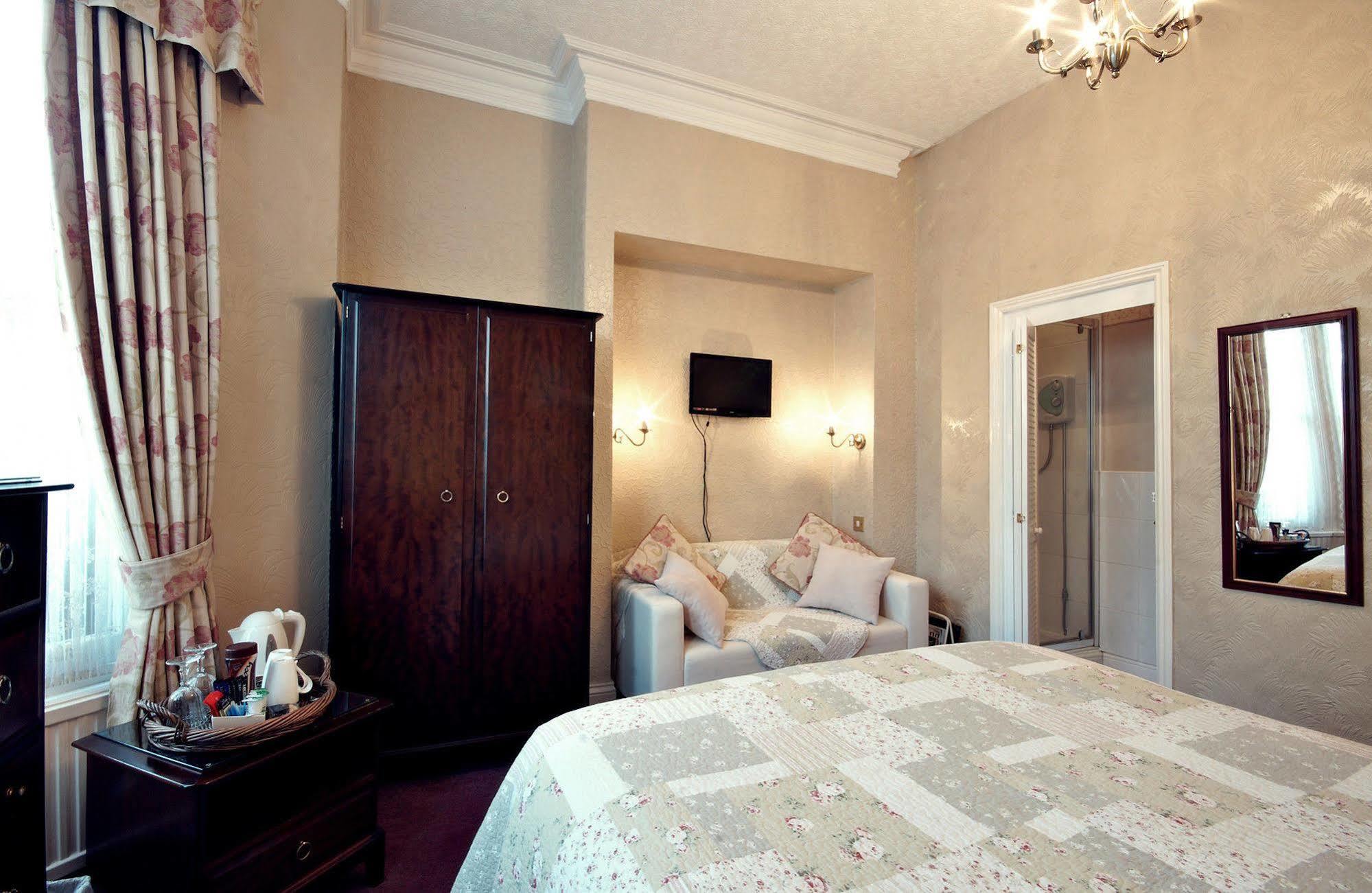 Bed & Breakfast The Farthings 4*